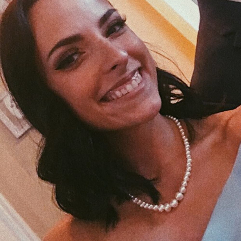 Meet your Posher, Ariana